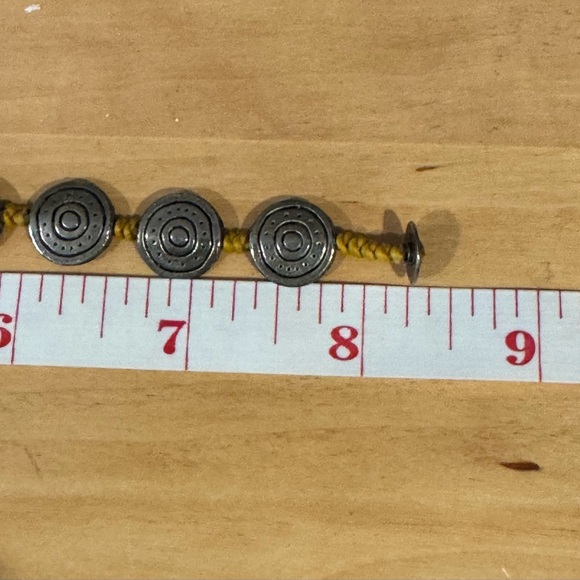 Metal and fabric bracelet - Picture 4 of 4